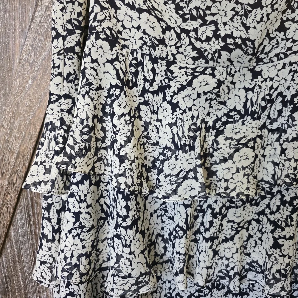 Lauren Ralph Lauren Skirt Women's Size 14 Navy Blue & White Floral Tiered Silk